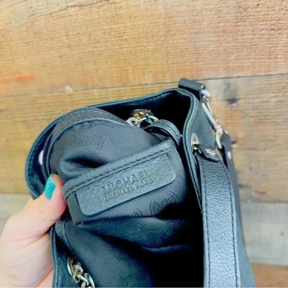 Micheal Kors Jet Set Travel Black Pebbled Leather Shoulder/Crossbody Bag - Picture 10 of 12